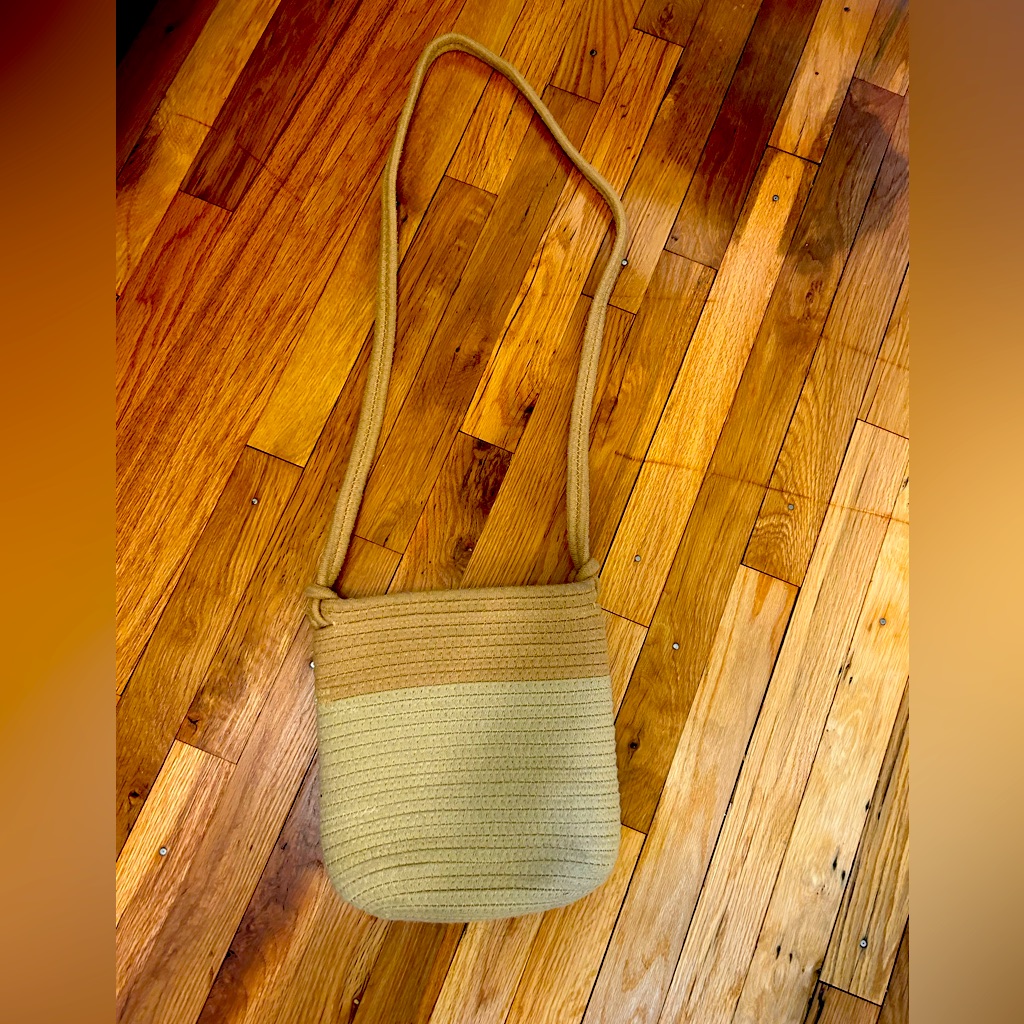 Euc INC International Concepts Macys Brand Cross Body Bag